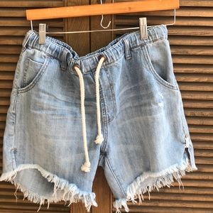 One teaspoon shorts